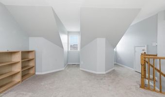 7035 KINGS MANOR Dr, Alexandria, VA 22315