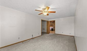 1701 Woods Rd, Akron, OH 44306