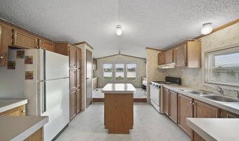 35 Winchester, Addison, MI 49220