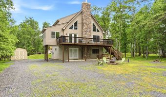 15 Bishop Cir, Albrightsville, PA 18210