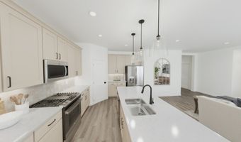 183 Peeps Ct, Adkins, TX 78101