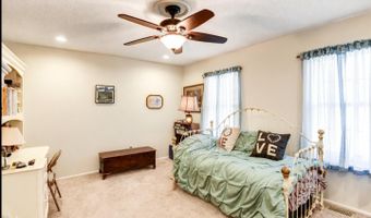 258 Grassmere Ct, Aberdeen, NJ 07747
