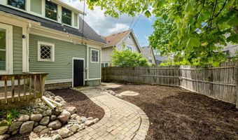 1607 S University Ave, Ann Arbor, MI 48104