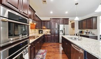 915 Elmsbrook Ln, Alpharetta, GA 30004