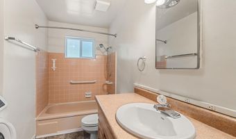 1556 Windsor St, Ashland, OR 97520