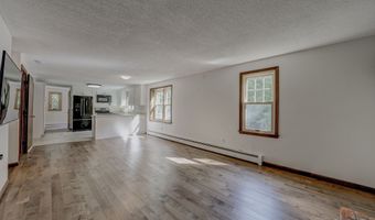 12 School House Hl, Burlington, CT 06013