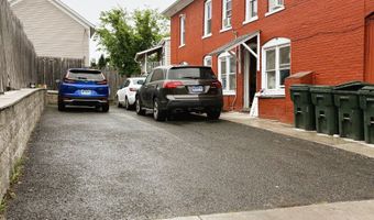 35-37 Osborne St, Danbury, CT 06810