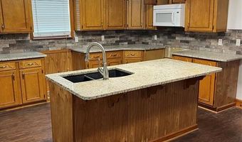 1401 Linton Rd, Benton, LA 71006