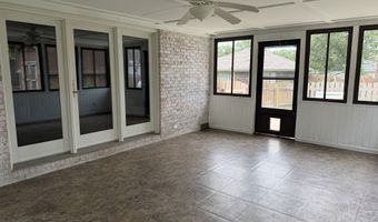 4710 Summer Dr, Anderson, IN 46012