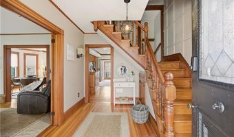 23 Clinton St, Newport, RI 02840