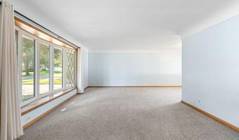 105 21st St NW, Austin, MN 55912