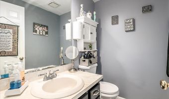 136 Pembroke Rd 6-52, Danbury, CT 06811