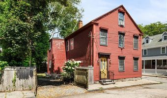 23 Willow St, Newport, RI 02840