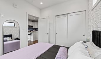 1002 RHODE ISLAND Ave NE 8, Washington, DC 20018