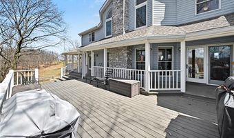 17251 Hollingsworth Rd, Basehor, KS 66007