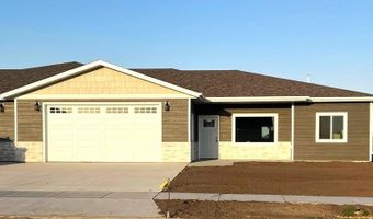 921 Willet St, Aberdeen, SD 57401