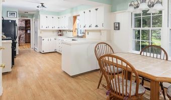 58 Sycamore Dr, East Greenwich, RI 02818