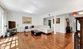 3398 Floyd, Los Angeles, CA 90068