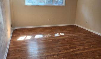 6011 ROOSEVELT St, Bethesda, MD 20817