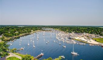 11 Mathewson Rd, Barrington, RI 02806