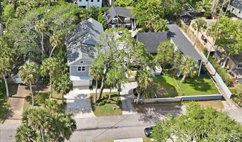 370 8TH St, Atlantic Beach, FL 32233