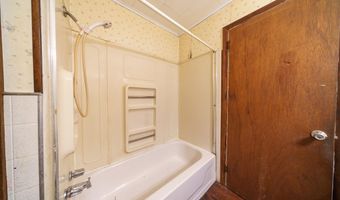 2389 Newport Rd, Batesville, AR 72501