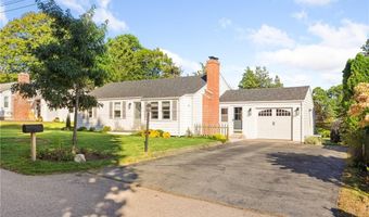 7 Carpenter Ave, Barrington, RI 02806