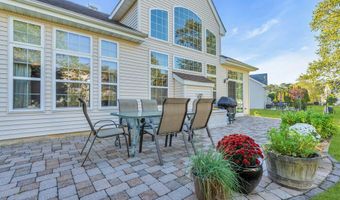 9 Hingham Ln, Barnegat, NJ 08005