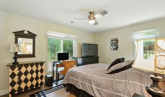 4 Egret Dr, Beaufort, SC 29907