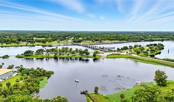 16300 Forest Mist Ct, Alva, FL 33920