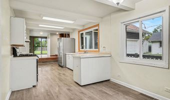 26330 W Grapevine Ave, Antioch, IL 60002