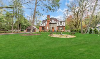 587 Closter Dock Rd, Closter, NJ 07624