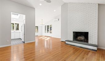 31 Stanchion Ave, Jamestown, RI 02835