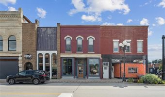103 E Main St, Anamosa, IA 52205