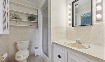 10 Pleasant Point Rd, Branford, CT 06405