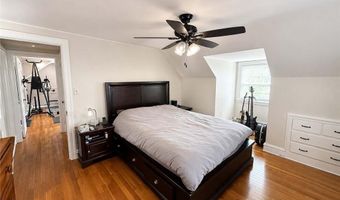 625 Mendon Rd, Cumberland, RI 02864