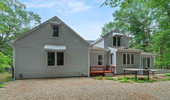 11 Spring Hill Rd, Bedford, NH 03110