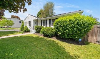 26 City View Pkwy, Johnston, RI 02919