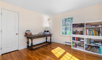 35 Hallville Rd, Exeter, RI 02822