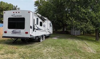 7074 Cherokee Trl, Weatherford, TX 76085