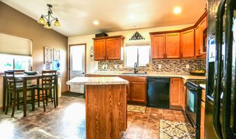 1202 SW 13th Ave, Aberdeen, SD 57401