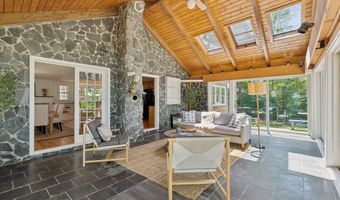 3 Tidewater Cv, Falmouth, ME 04105