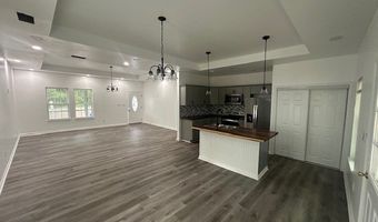 211 Edgewood Dr, Bainbridge, GA 39819