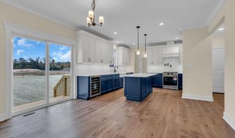 2 Potters Ct, Bayville, NJ 08721