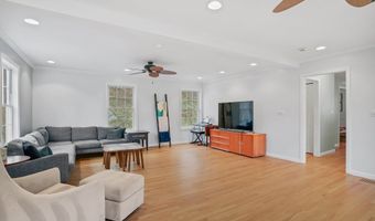 188 Falls Rd, Bethany, CT 06524