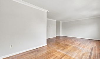 5105 SKYLINE VILLAGE Ct #8, Alexandria, VA 22302