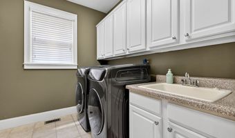 4759 Highland Pt, Auburn, GA 30011