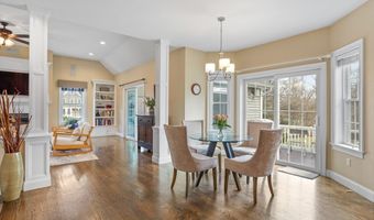 2 Starwood Xing, Andover, MA 01810
