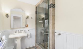 67 Harrison Ave, Newport, RI 02840