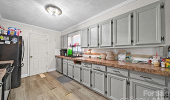 809 Elaine Dr, Albemarle, NC 28001